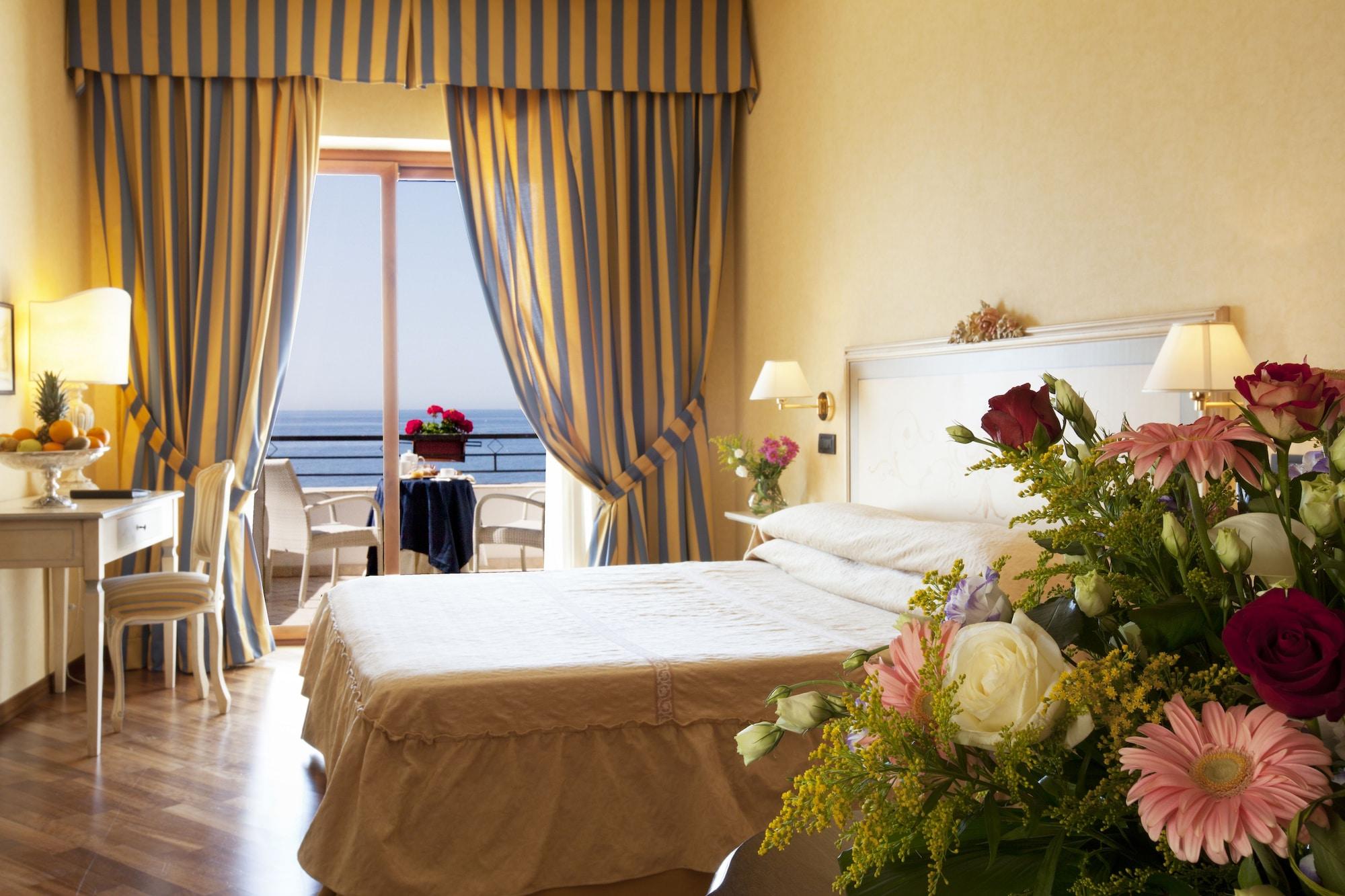 Punta Campanella Resort & Spa Massa Lubrense Chambre photo