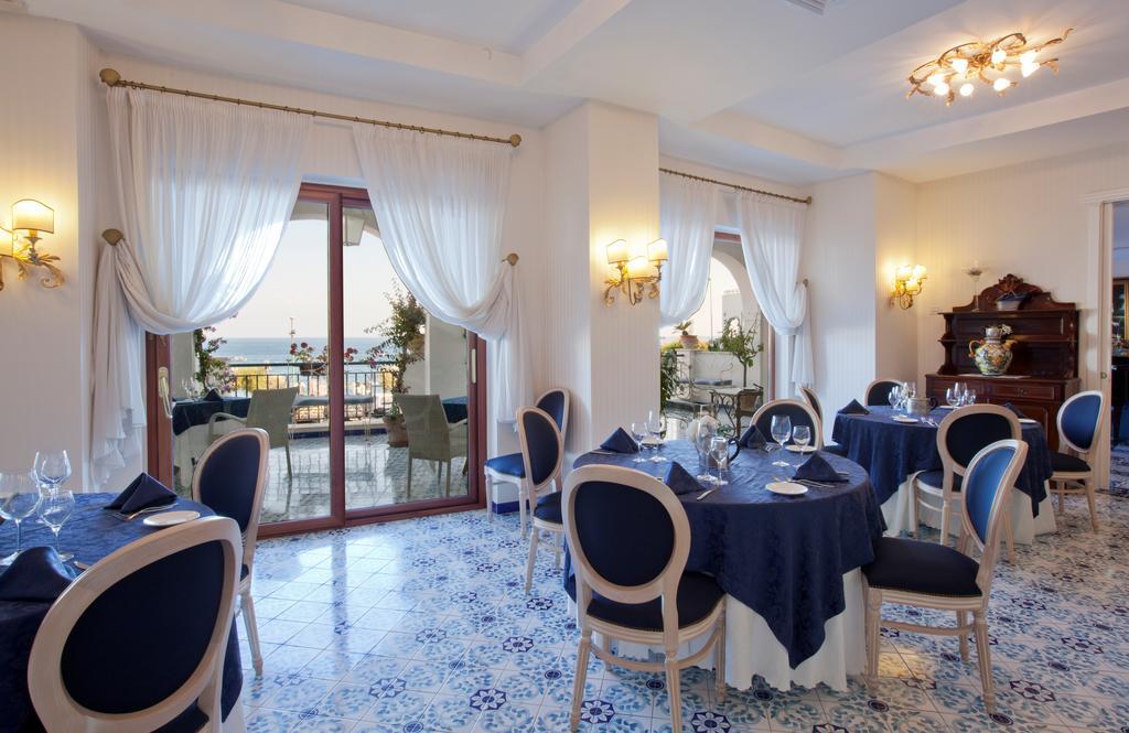 Punta Campanella Resort & Spa Massa Lubrense Extérieur photo