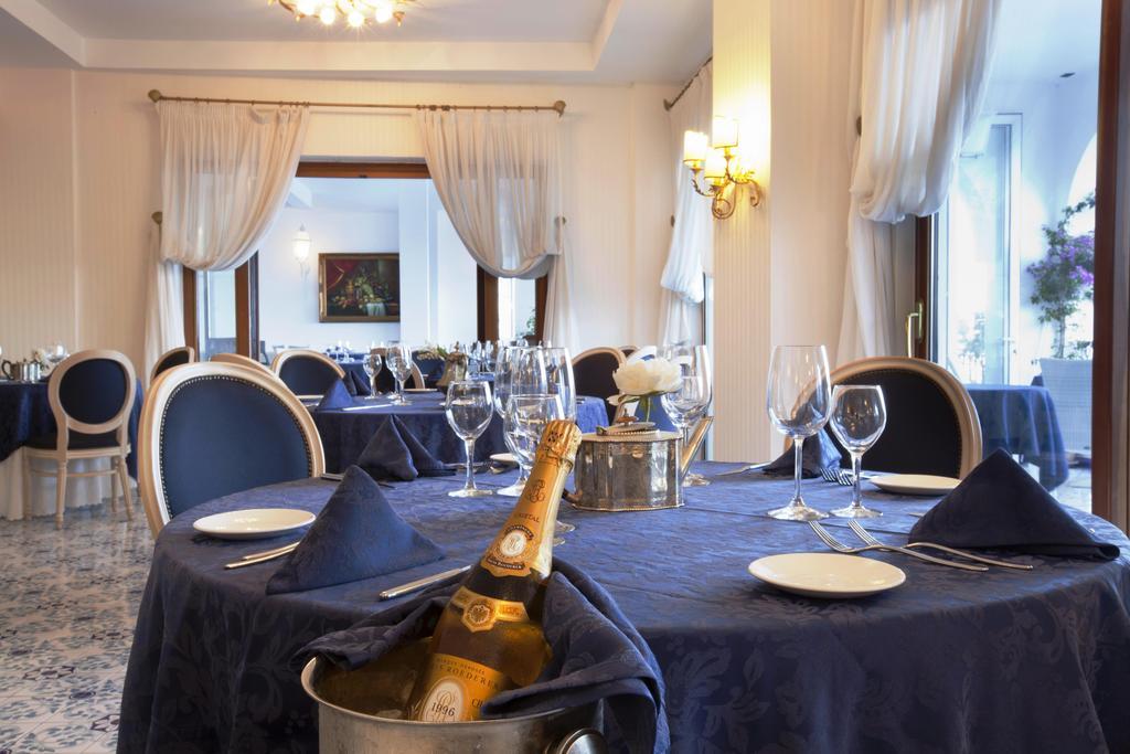 Punta Campanella Resort & Spa Massa Lubrense Extérieur photo
